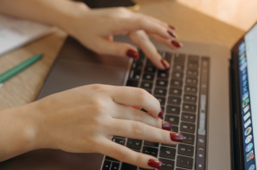 天猫运营面试自我介绍怎么说?自我介绍范文