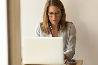 天猫直播和淘宝直播有什么区别？跟淘宝买东西不一样吗？