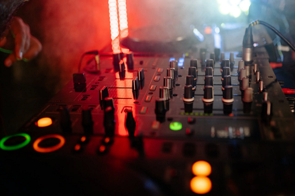 淘宝客服工资薪酬方案,工资构成是什么? 淘宝客服工资薪酬方案,工资构成是什么?