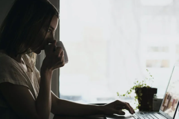 淘宝直播简介怎么写吸引人？宣传文案怎么写？