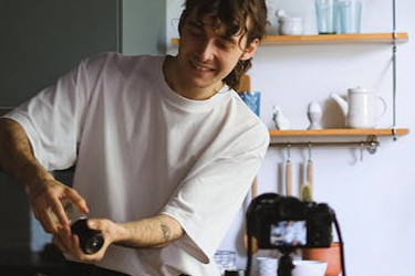 为什么淘宝直播都去抖音了?直播能说抖音吗?